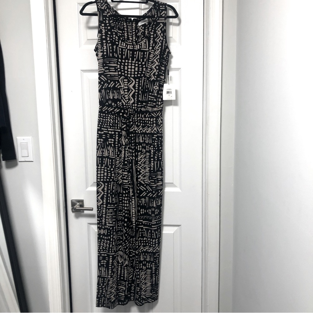 Calvin Klein Sleeveless Black and Khaki Tribal Jumpsuit Size 4.. Stretch. NWT